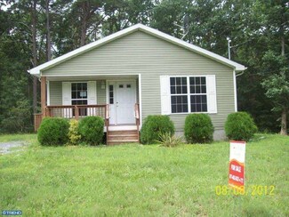5807 Magnolia Dr, Millville, NJ 08332