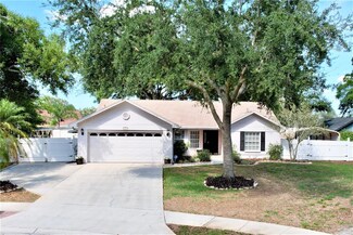 1552 Emblidge Ct, Lutz, FL 33559