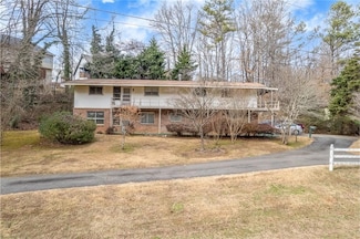1036 Wooten Lake Rd NW, Kennesaw, GA 30144