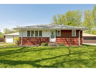 1409 Halgren Rd, Maple Plain, MN 55359