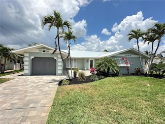 41 Fairview Blvd, Fort Myers Beach, FL 33931