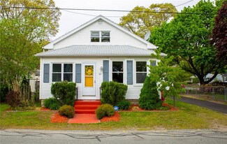 93 Gordon Ave, Warwick, RI 02889