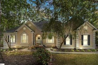 206 Walnut Trace Ct, Simpsonville, SC 29681