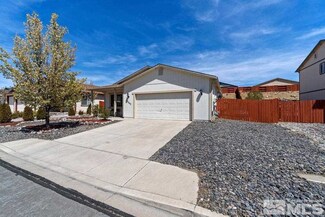 17640 Papa Bear Ct, Reno, NV 89508