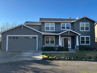 200 Fieldbrook Ct, Medford, OR 97504