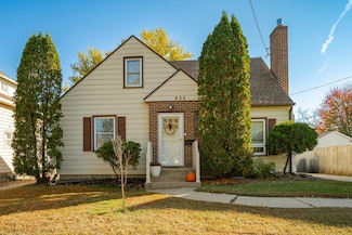 822 7th Ave SE, Rochester, MN 55904