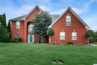 121 Cannes Dr SE, Brownsboro, AL 35741