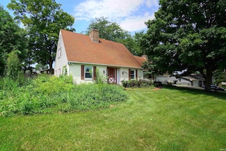 5429 Raleigh Dr, South Bend, IN 46614