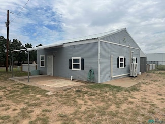 911 Bass St, Logan, NM 88426