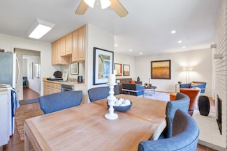 99 E Middlefield Rd Unit 24, Mountain View, CA 94043