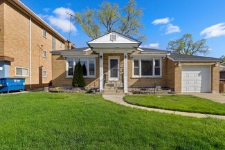 8012 Edgewater Rd, Riverside, IL 60546