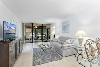 11234 Green Lake Dr Unit 2010, Boynton Beach, FL 33437
