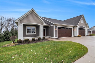 6501 Andre's Crossing Unit 14, Grandville, MI 49418