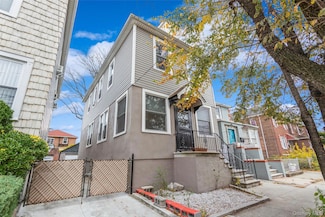 1646 Radcliff Ave, Bronx, NY 10462