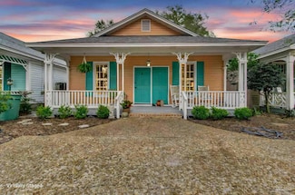 4 Palao Rd, Pensacola, FL 32507