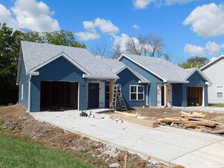 107 Margarita Ct, Centralia, MO 65240