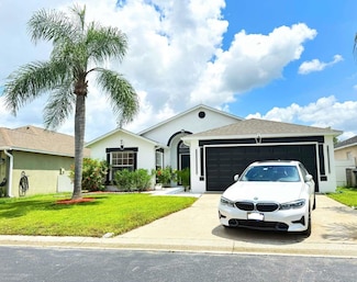 132 Canary Island Cir, Davenport, FL 33837