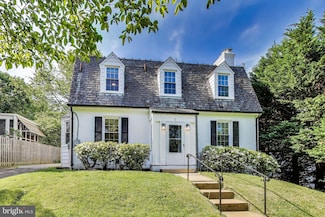 2 Alden Ln, Chevy Chase, MD 20815