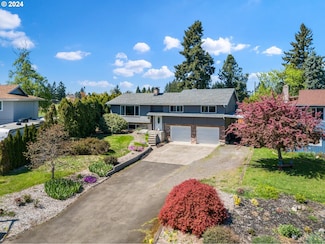 18757 Blue Ridge Dr, Oregon City, OR 97045
