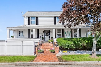 1079 Shirley St, Winthrop, MA 02152