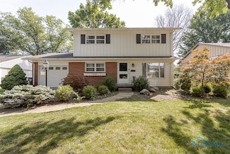 1220 Birch Ave, Maumee, OH 43537