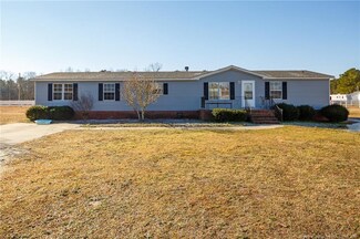 106 Briar Creek Ct, Raeford, NC 28306