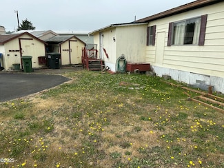 955 NE Mill St Unit E5, Waldport, OR 97394