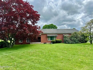 466 Raystown Rd, Everett, PA 15537