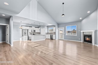 671 S 83rd Ave Unit 2, Yakima, WA 98908