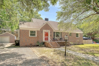 13 Charlestowne Rd, Charleston, SC 29407