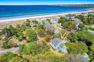 18 Wingaersheek Rd, Gloucester, MA 01930