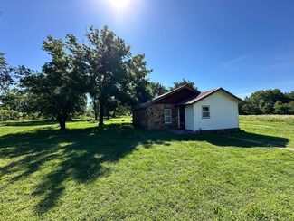 594 S Dade 1, Golden City, MO 64748