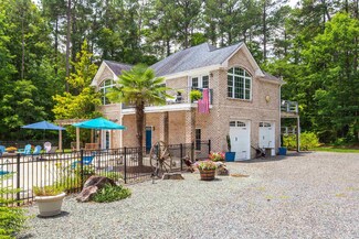 5240 Beaver Creek Rd, New Hill, NC 27562