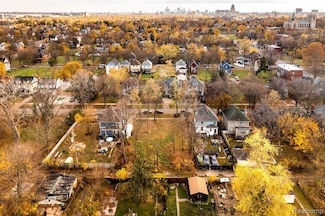 261 Woodland St, Detroit, MI 48202