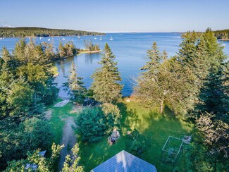35 Big Pond Way, Stonington, ME 04681