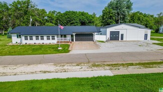409 Elizabeth Blvd, Anthon, IA 51004