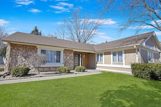 1184 Princeton Dr, Bartlett, IL 60103