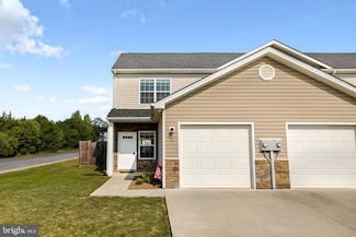 11 Beaulah Ct, Bunker Hill, WV 25413