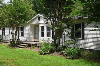 1070 Oliver Ln, Westfield, NC 27053