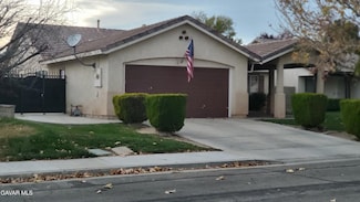 45445 Pickford Ave, Lancaster, CA 93534