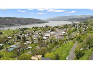 718 Klickitat St, Lyle, WA 98635