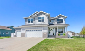 2842 Mcleod Dr E, West Fargo, ND 58078