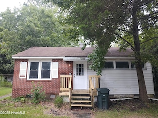 1201 Simmons St, New Bern, NC 28560