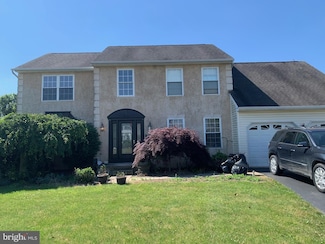 56 Edmonds Dr, Royersford, PA 19468