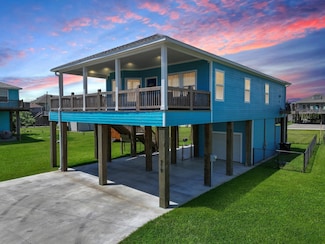 979 S Fisherman Dr, Crystal Beach, TX 77650