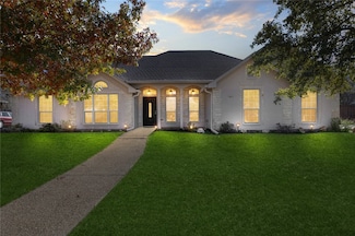 125 Grovecreek Dr, Waco, TX 76708