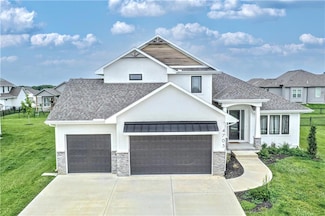 4705 NE Freehold Dr, Lee's Summit, MO 64064