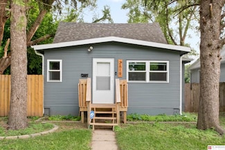 2619 Fort St, Omaha, NE 68111