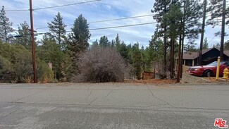384 Cinderella Dr, Big Bear, CA 92314