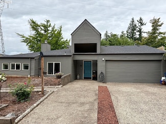 892 S 55th Place, Springfield, OR 97478